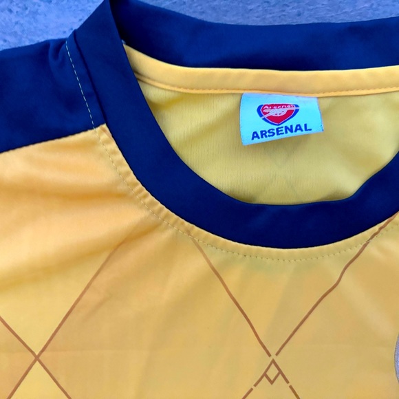 Arsenal Jersey Alexis #17 Kids Jersey Size Small - Picture 3 of 3